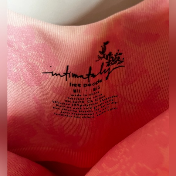 Free People | M/L Pink & White Floral Bodysuit - Picture 2 of 7